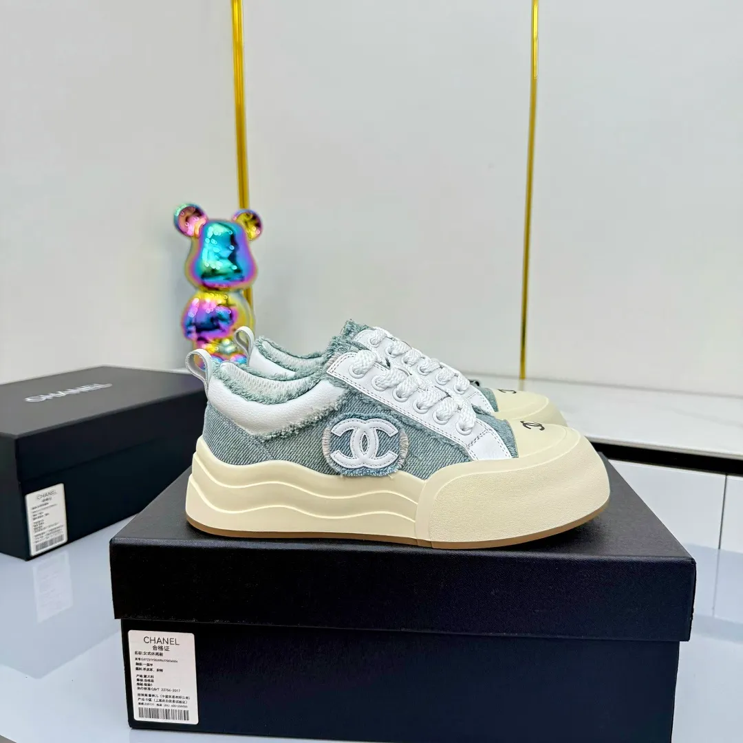 👟👟Ex-factory price 620👟👟 Chanel bread shoes ~ original calfskin panda shoes Chanel 25C latest hot style panda black and white sports shoes casual sneakers Xiaoxiang hot item classic black and white panda color coco girls must pay Fabric: original custom mixed sheepskin lining: original imported breathable mesh lining outsole: Original molded rubber + TPU combination Size: Women's 35-41 Buy now👉